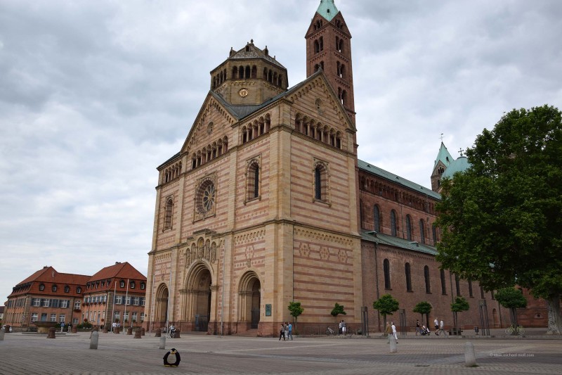 dom-zu-speyer-wo-ist-der-pinguin