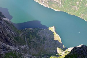 Blick hinab in den Lysefjord