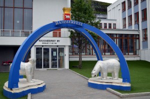 Eisbären vor dem Rathaus