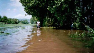 Radeln durch Hochwasser