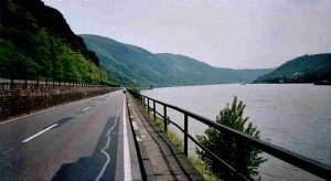Auf dem Rheinradweg