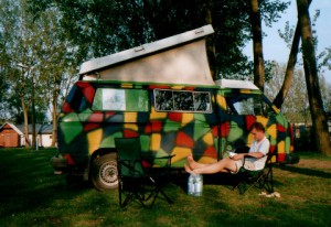 VW-Bus mit Hubdach