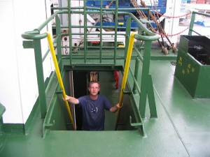 Frachtschiff in der Karibik
