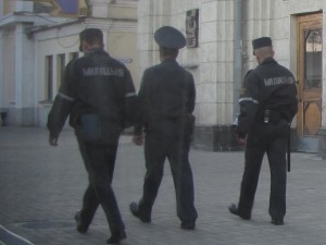Auf dem Bahnsteig in Minsk