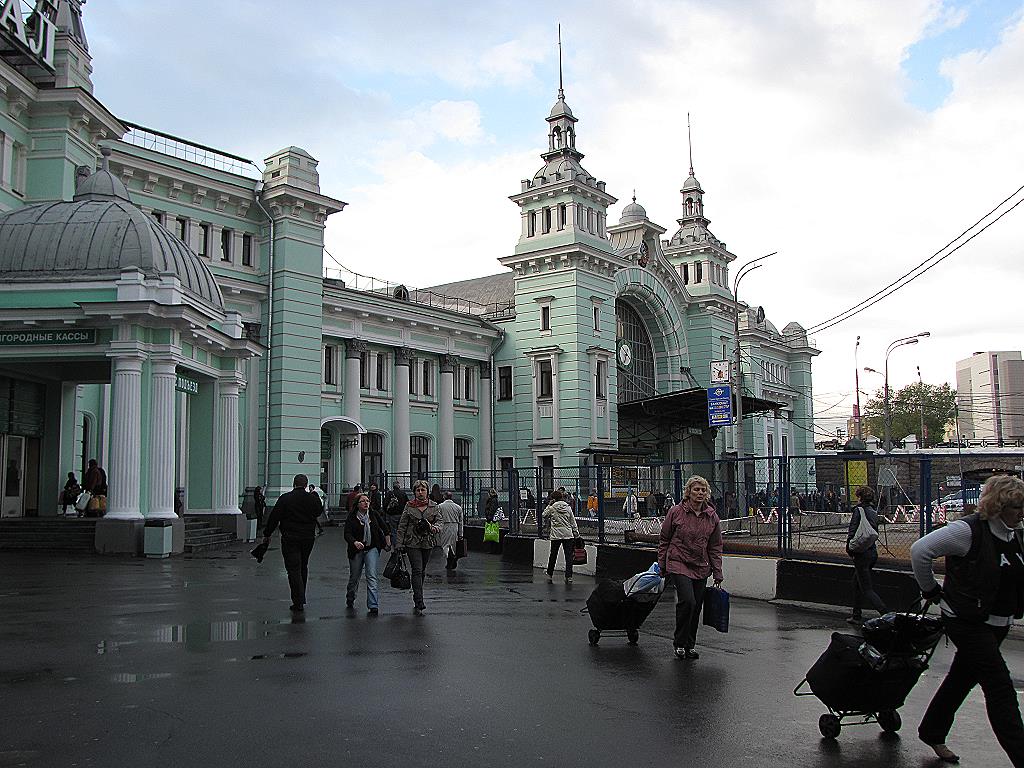 Bahnhof Belorusskaja in Moskau Die Weltenbummler