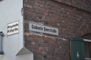 Querstraße