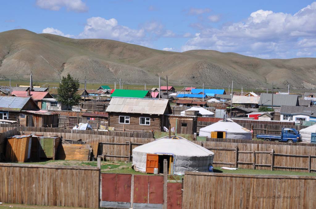 Jurte im Vorort von Ulaan Bator - Die Weltenbummler