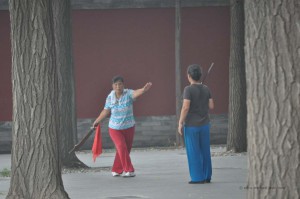 Frauen beim Tai Chi