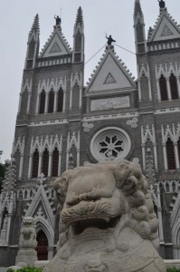 Kathedrale mit Löwe