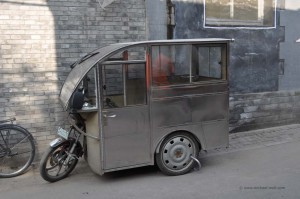Motorroller mit Dach