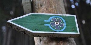 Turbine als Wanderwegsymbol bei Goldisthal