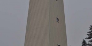 Thüringer Warte auf bayerischer Seite