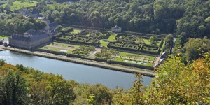 Schloss an der Maas