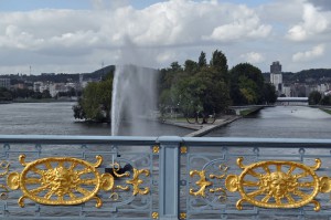 Brücke über die Maas