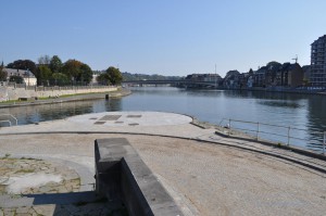 Mündung der Sambre in die Maas