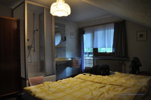 Dusche im Zimmer
