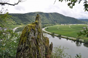 Markante Felsen am Wanderweg