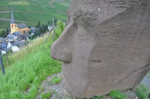 Skulptur bei Senheim