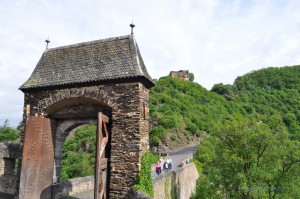 Tor zur Burg Eltz