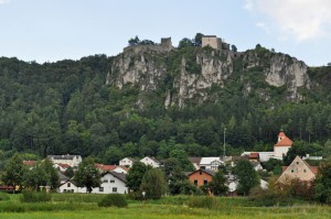 Felsformationen unter dem Schloss Arnsberg