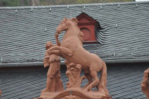 Pferdestatue