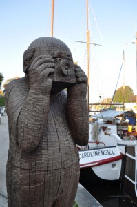 Skulptur im Hafen