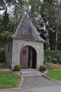 Kleine Kapelle am Wegesrand