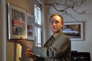 Michael Moll beim Aufbau