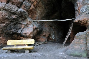 Klausenhöhle