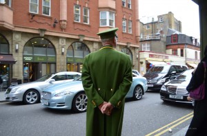 Empfang vor dem Harrods