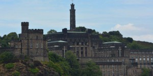 Blick über die schottische Stadt