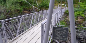 Brücke über die Schlucht