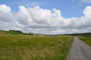 Straße durch die Highlands