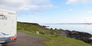 Wohnmobil an der Küste