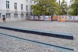 Innenhof im Bendler-Block