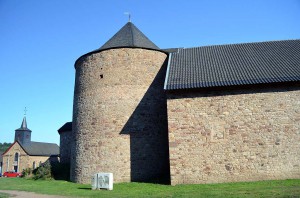 Burg in Untermaubach