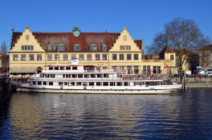 Schiff im Lindauer Hafen