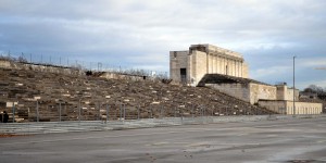 Tribüne an der Zeppelinwiese