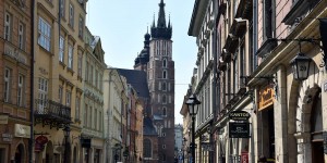 Die Florianskastraße mit der Marienkirche