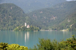 Kirche im Bleder See