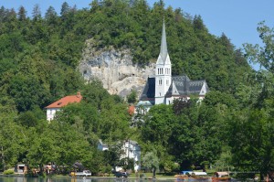 Kirche am Bleder See