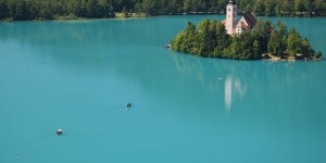 Kirche im Bleder See