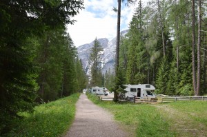 Wohnmobile am Pragser Wildsee