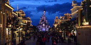 Abendliche Main Street