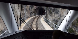 Nach dem Viadukt folgt der Tunnel