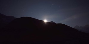 Mondaufgang in den Alpen