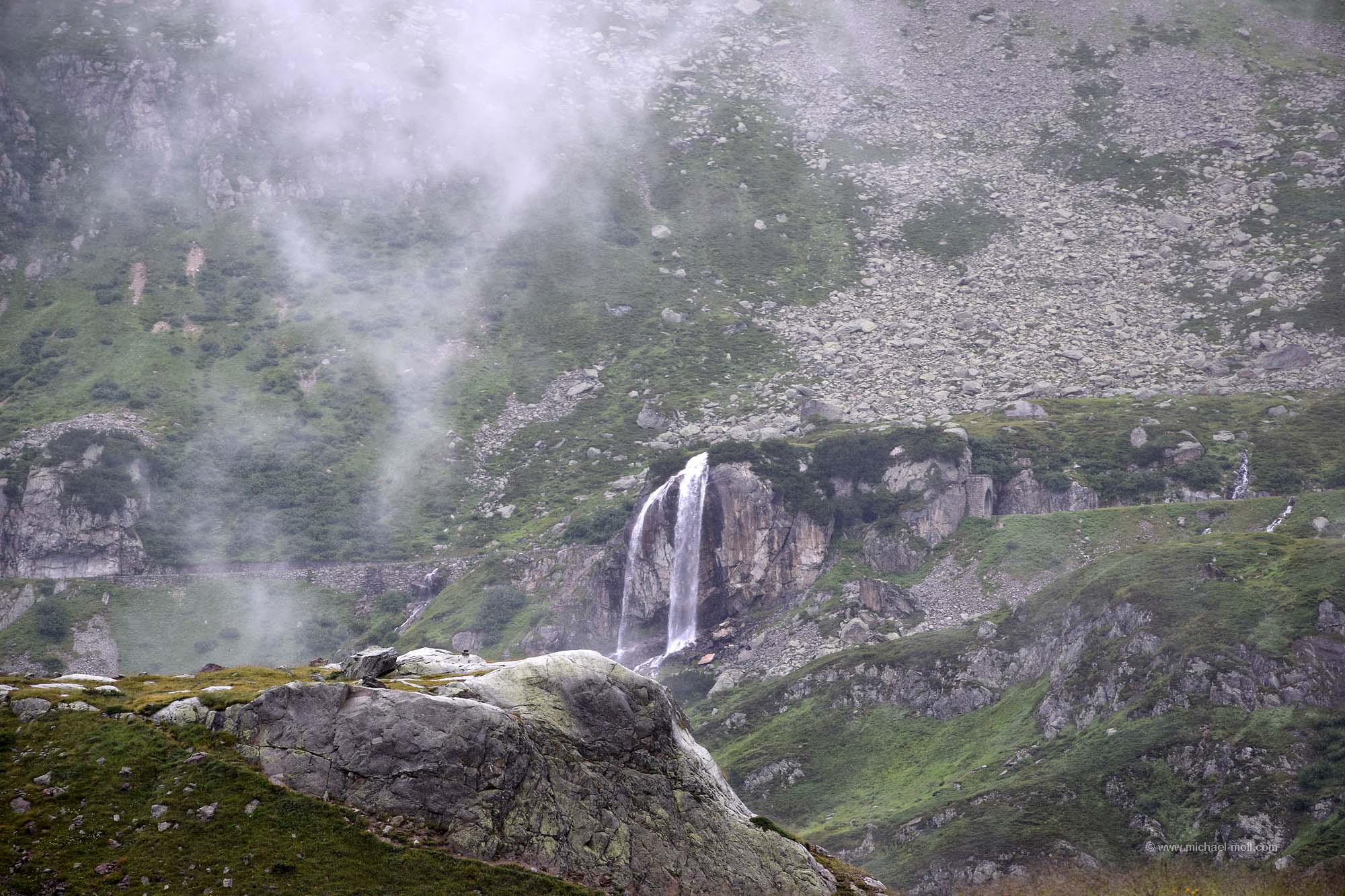 Wasserfall am Sustenpass