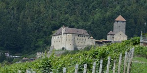 Beim Dorf Tirol