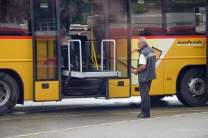 Rollstuhltransport im Bus