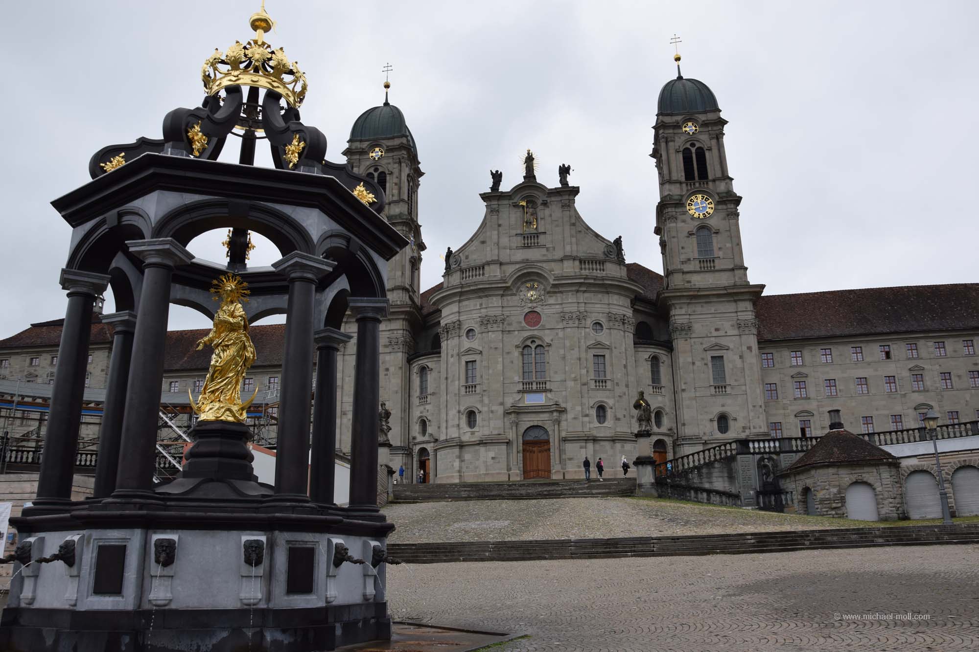 Kloster Einsiedeln | Die Weltenbummler